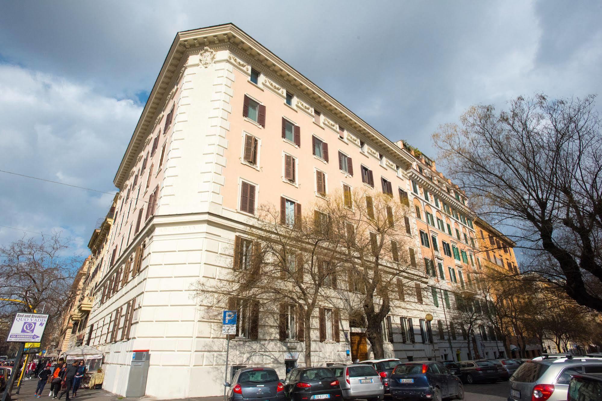 Quo Vadis Roma 2 Bed and Breakfast Exterior foto